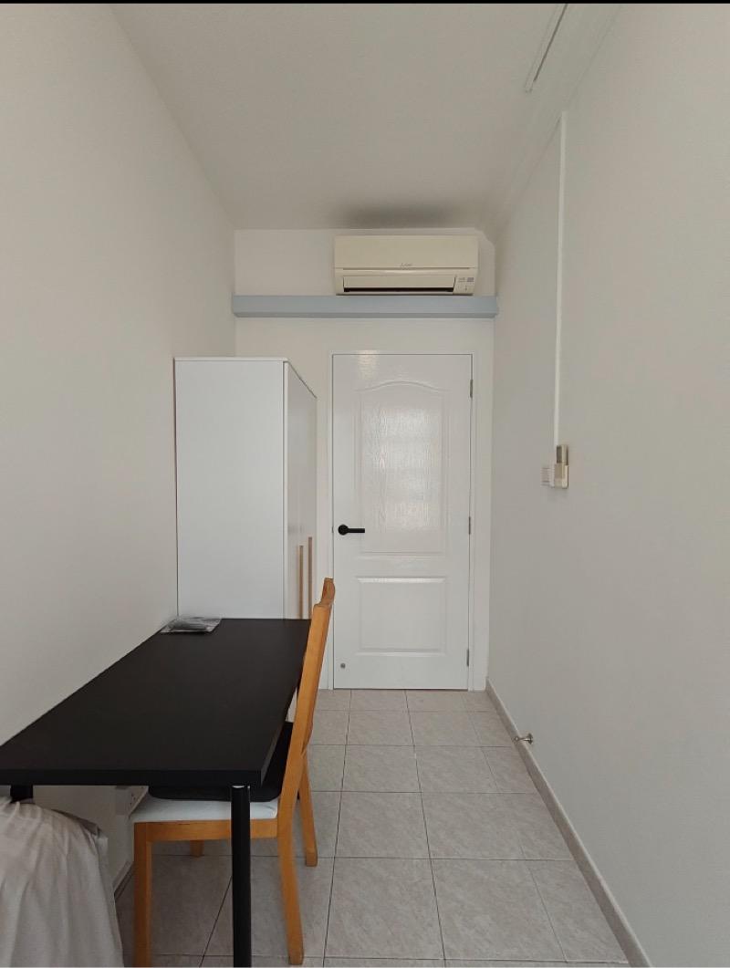 Central Green Condominium Room Rental, $1,449, 1 Bed 1 Bath 160 sqft $9.06 psf