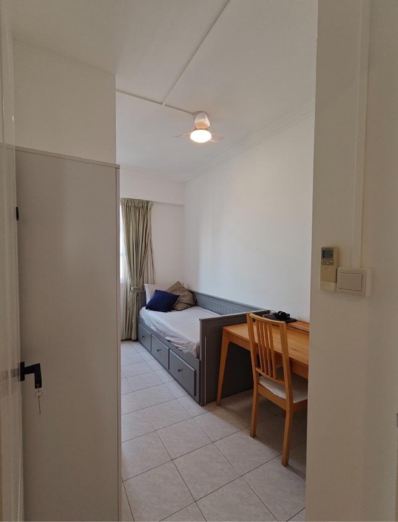 Central Green Condominium Room Rental, $1,449, 1 Bed 1 Bath 160 sqft $9.06 psf