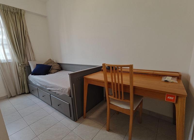 Central Green Condominium Room Rental, $1,449, 1 Bed 1 Bath 160 sqft $9.06 psf