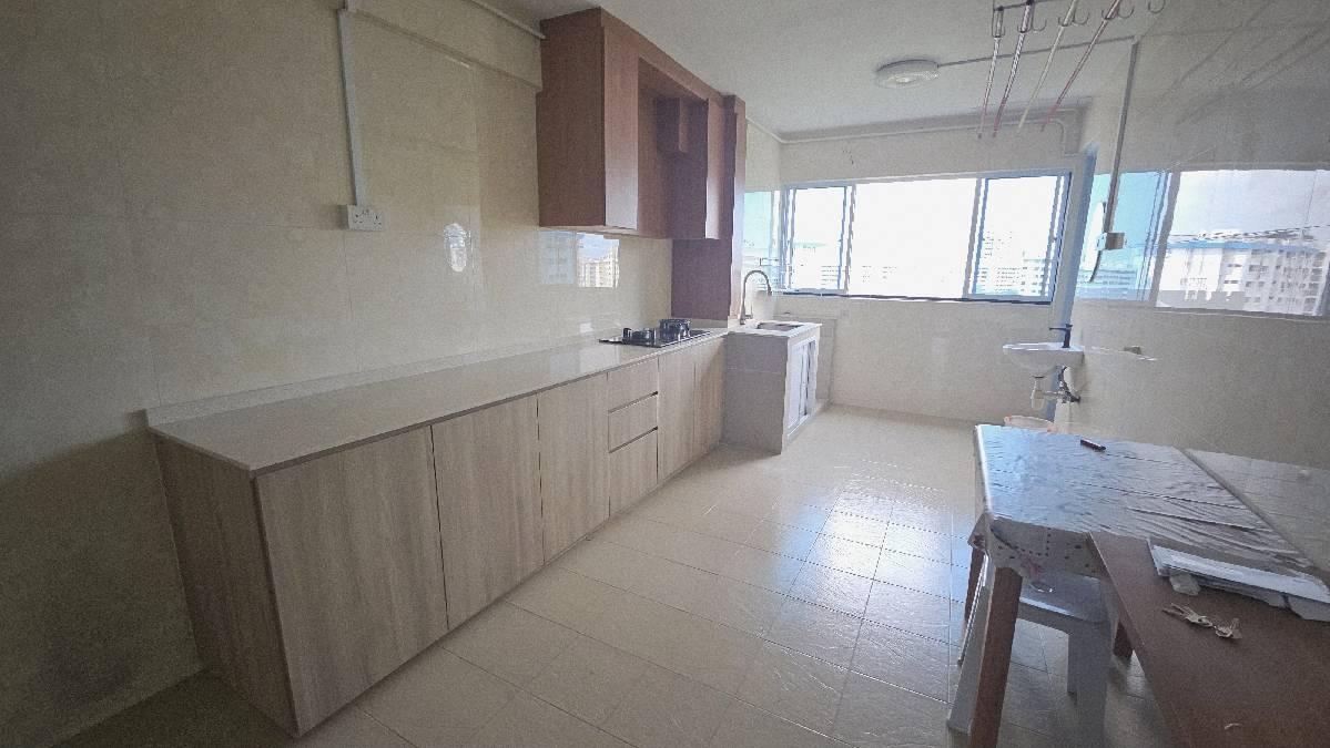 532 Bedok North Street 3 HDB Apartment Room Rental, $1,500, 1 Bed 1 Bath 129 sqft $11.63 psf