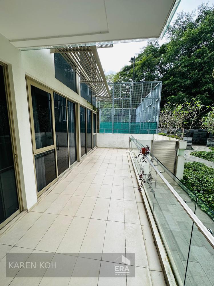 Large Balcony Walks Out to Bbq, Tennis Court