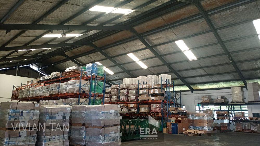 Prop-GPT: Factory: D22 Jurong East A+ D22 Ground Floor Warehouse 6m-15m 200amp to 2000amp From 5k to 500k Sqf Loading Bays