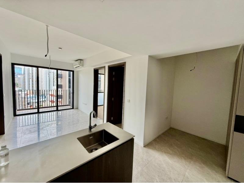 Piccadilly Grand Condominium For Rent, $5,500, 2 Bed 2 Bath 710 sqft $7.75 psf