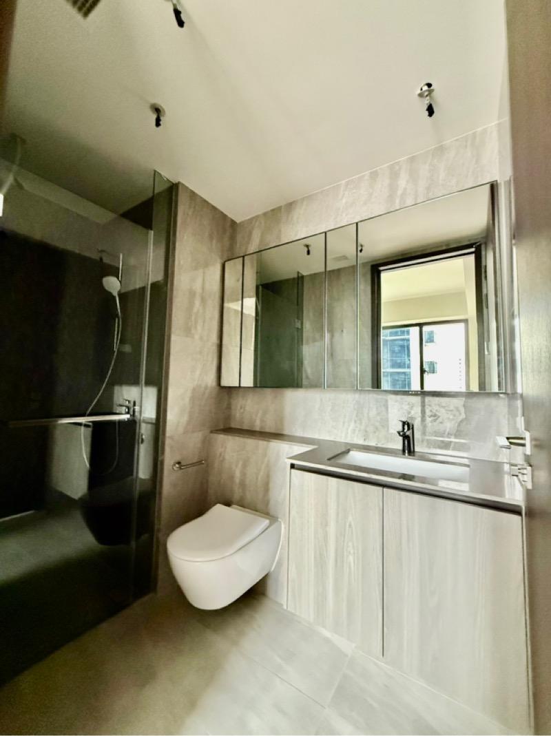 Piccadilly Grand Condominium For Rent, $5,500, 2 Bed 2 Bath 710 sqft $7.75 psf