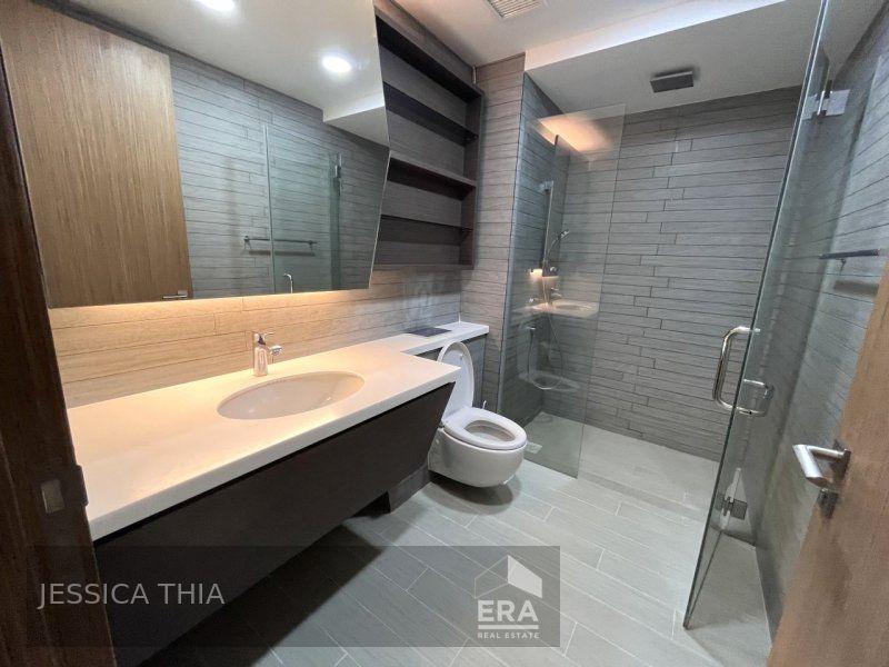 Whole Unit for Rent at V on Shenton Studio 1 Rm With Balcony, Mrt