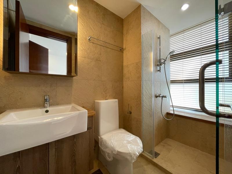 Eleven @ Holland Cluster House For Rent, $9,888, 5 Bed 5 Bath 3,735 sqft $2.65 psf