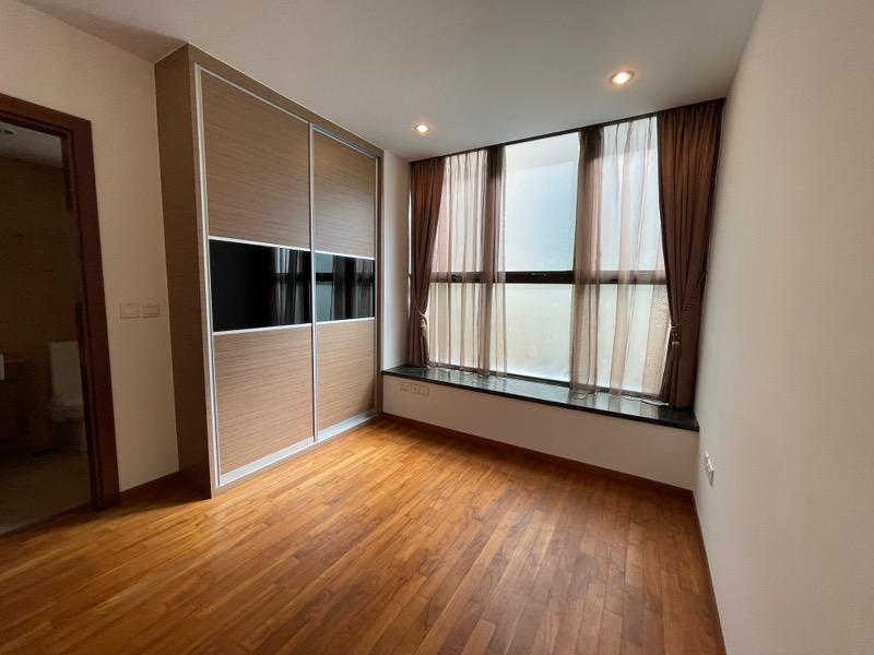 Eleven @ Holland Cluster House For Rent, $9,888, 5 Bed 5 Bath 3,735 sqft $2.65 psf