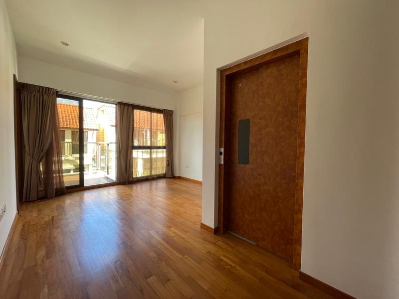 Eleven @ Holland Cluster House For Rent, $9,888, 5 Bed 5 Bath 3,735 sqft $2.65 psf