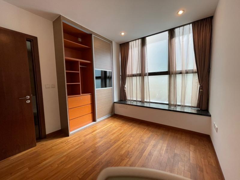 Eleven @ Holland Cluster House For Rent, $9,888, 5 Bed 5 Bath 3,735 sqft $2.65 psf