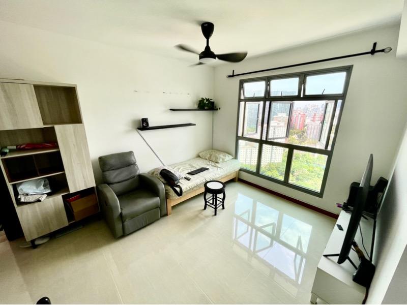 Prop-GPT: HDB Apartment: D03 Queenstown 32 Margaret Drive