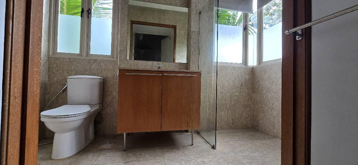 Super CHEAP bungalow to rent at  sunset place  Detached House For Rent, $20,000, 5 Bed 5 Bath 10,000 sqft $2.57 psf