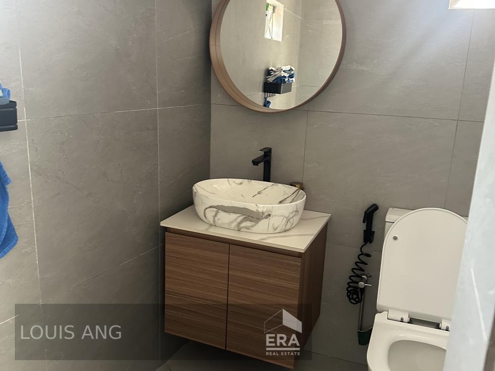 High Ceiling,suits Yoga, Pilates,renovated One Year Ago,maxwell Mrt.