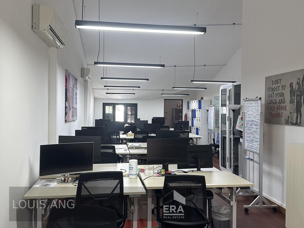 High Ceiling,suits Yoga, Pilates,renovated One Year Ago,maxwell Mrt.