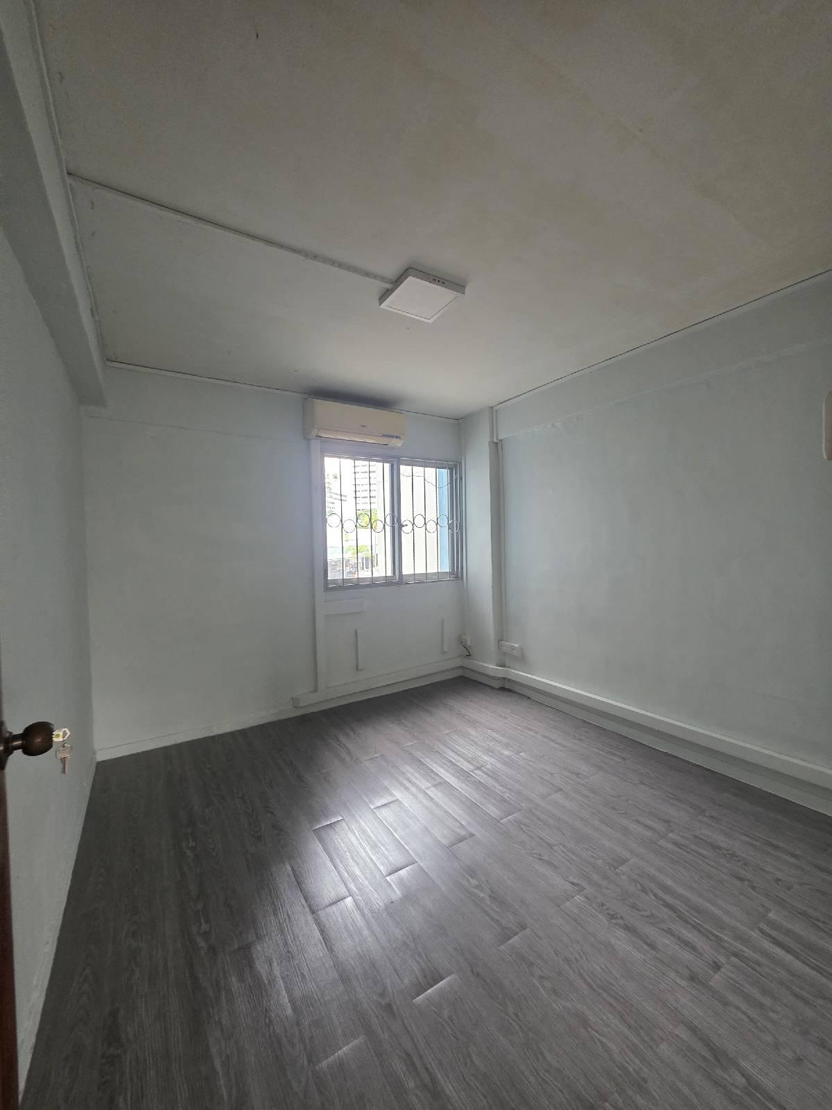 57 Marine Terrace HDB Apartment For Rent, $2,888, 3 Bed 2 Bath 700 sqft $4.13 psf