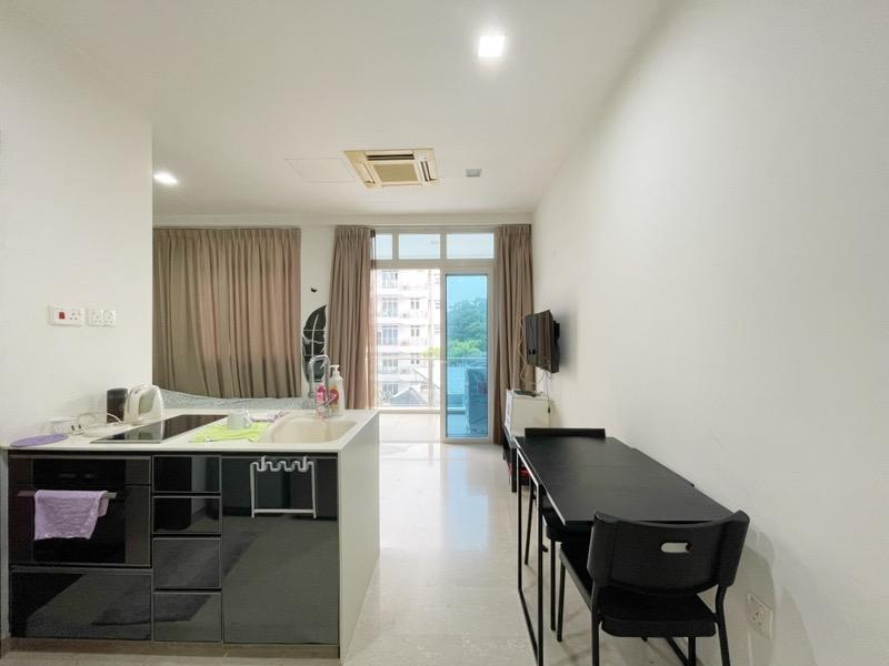 Parc Imperial Condominium For Rent, $3,4001 Bath 398 sqft $8.54 psf