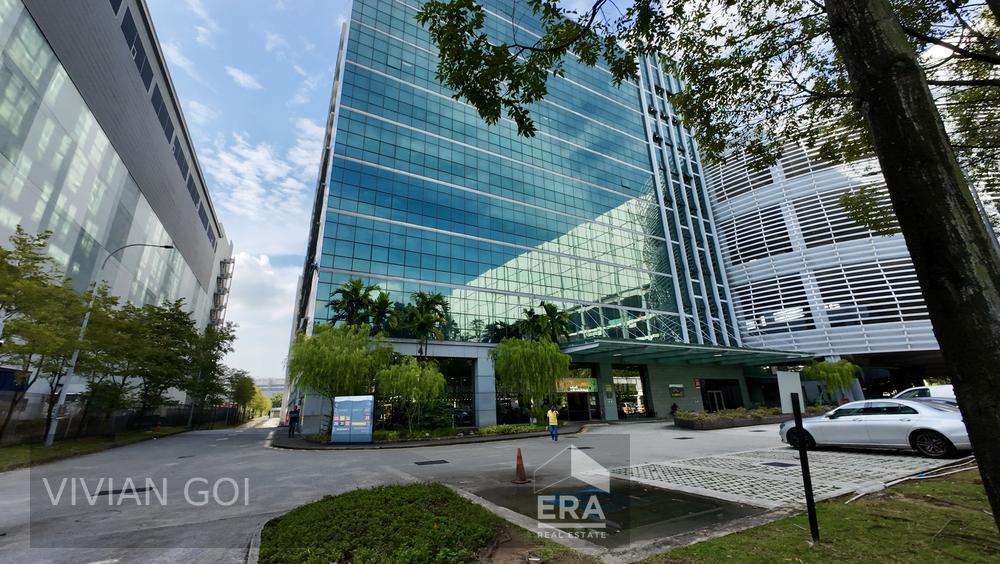 Ramp-up B2 Factory High Ceiling