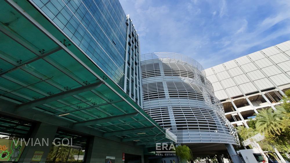 Ramp-up B2 Factory High Ceiling