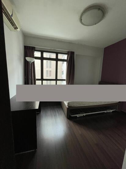 652 Senja Link HDB Apartment For Rent, $3,400, 3 Bed 2 Bath 1,399 sqft $2.43 psf