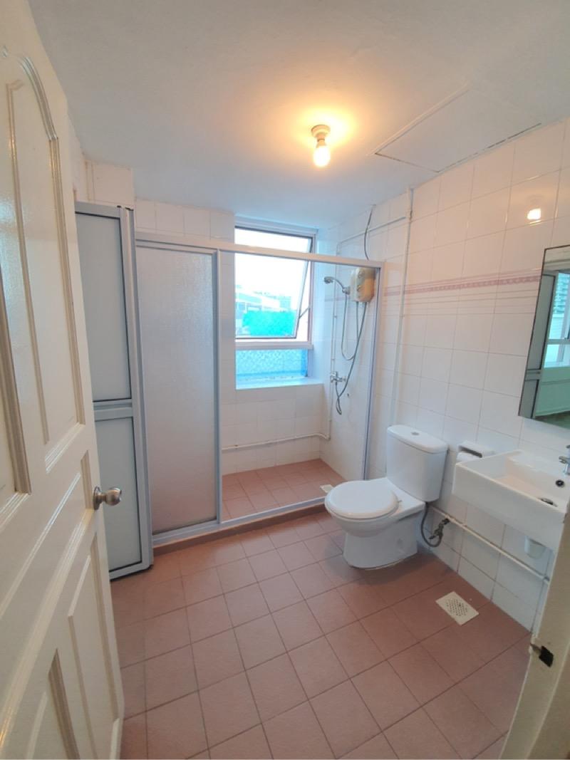 336 River Valley Apartment For Rent, $5,250, 3 Bed 2 Bath 1,561 sqft $3.36 psf