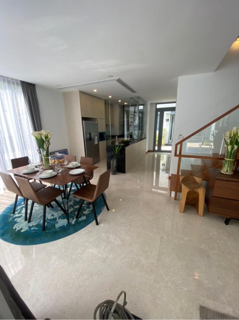 Greenwood Mews Cluster House For Rent, $14,200, 5 Bed 5 Bath 3,100 sqft $4.58 psf