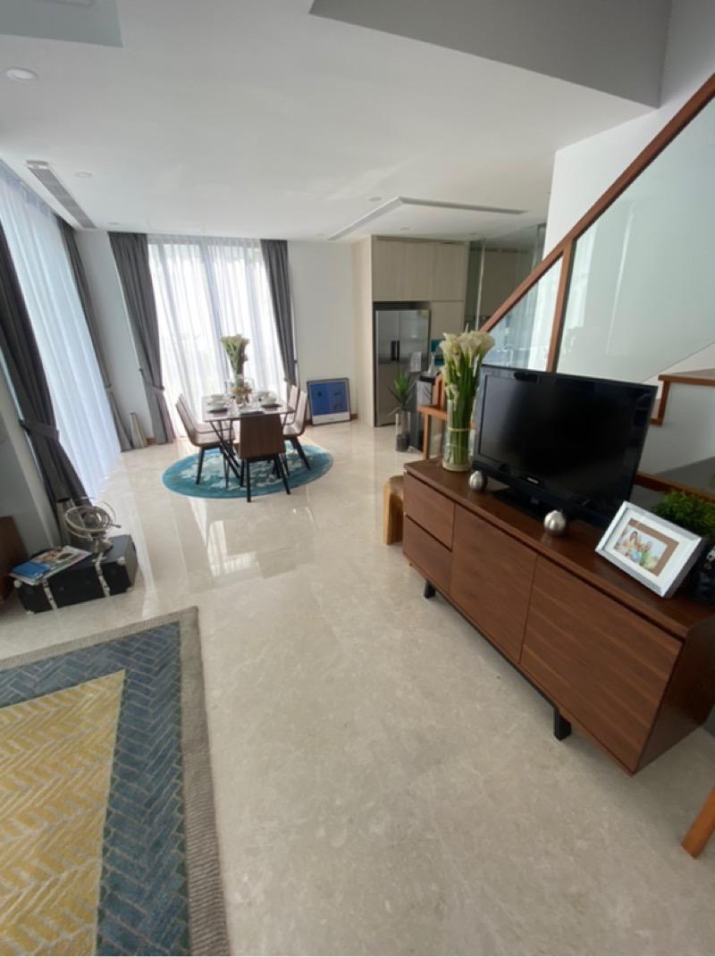 Greenwood Mews Cluster House For Rent, $11,700, 5 Bed 5 Bath 3,100 sqft $3.77 psf