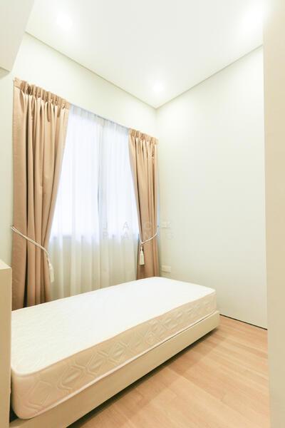 The Laurels @ Cairnhill Road