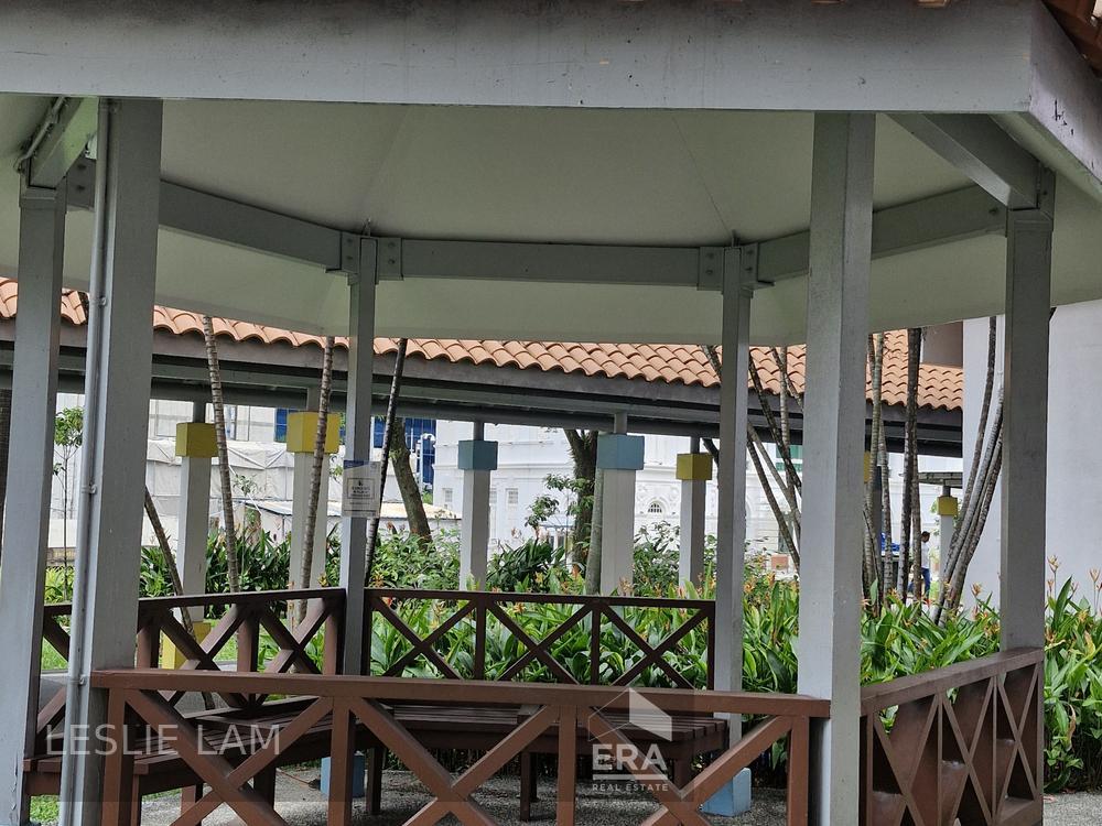 Hdb Half Shop at Everton Park for Rent. Near Outram Mrt and Sgh!