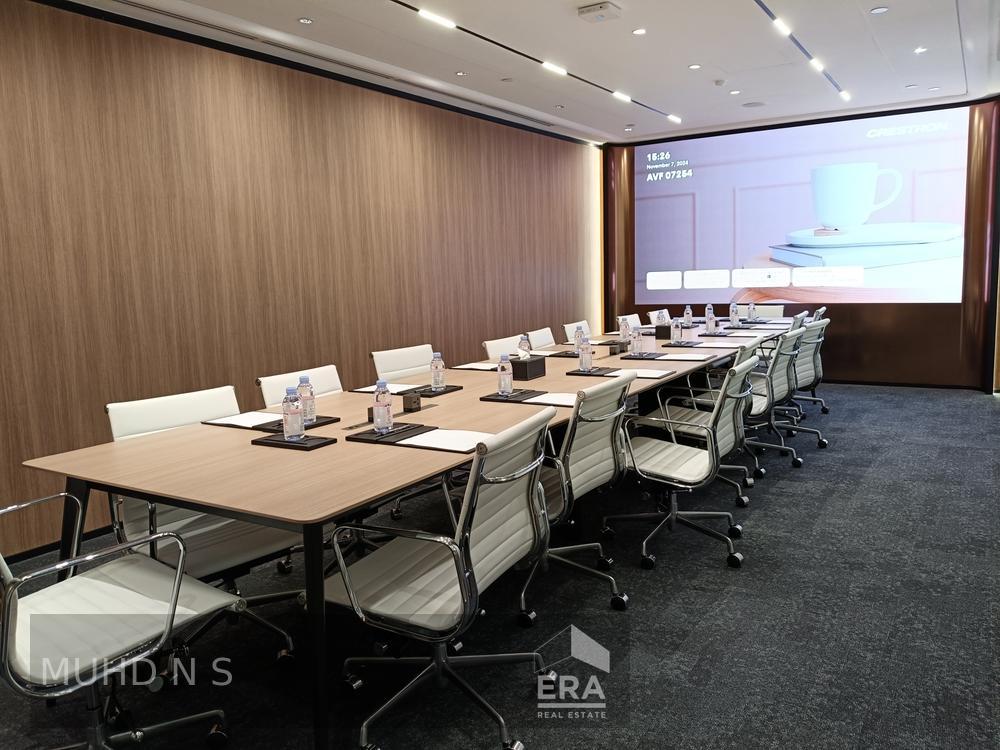 Beautiful 4/6 Pax Suite With Nice City & Ocean View! Gateway East. Mrt