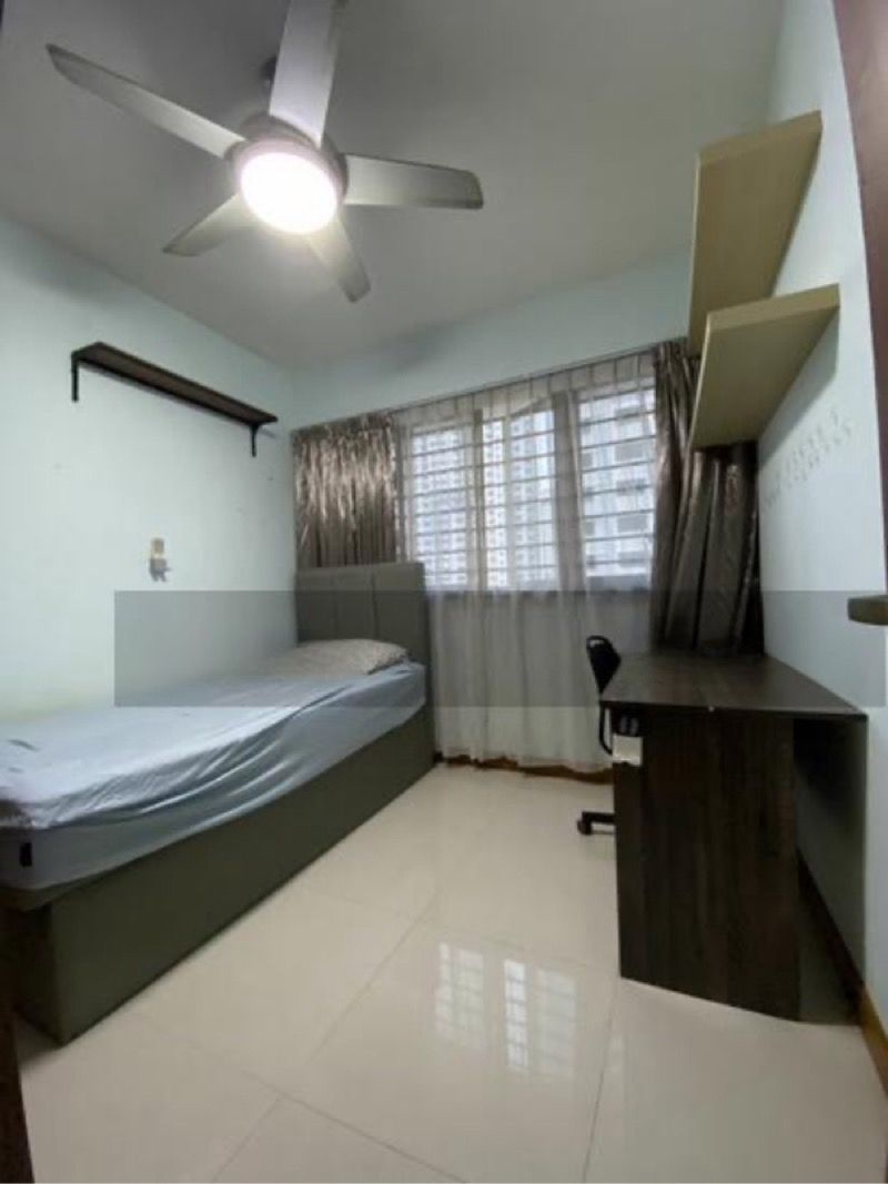 32 Ghim Moh Edge HDB Apartment Room Rental, $1,280, 1 Bed 1 Bath 161 sqft $7.95 psf HDB Apartment | D10 Holland | Prop-GPT the AI-Powered Property Guru
