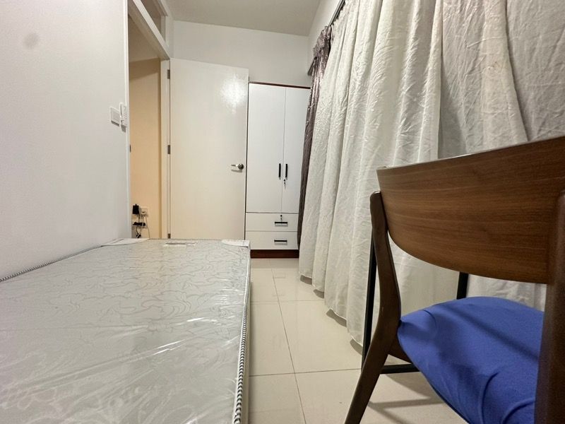 32 Ghim Moh Edge HDB Apartment Room Rental, $1,280, 1 Bed 1 Bath 161 sqft $7.95 psf