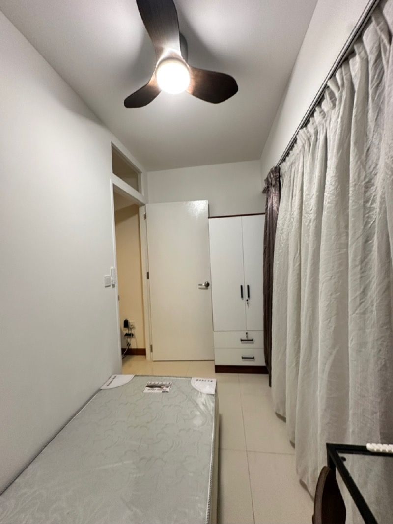 32 Ghim Moh Edge HDB Apartment Room Rental, $1,280, 1 Bed 1 Bath 161 sqft $7.95 psf