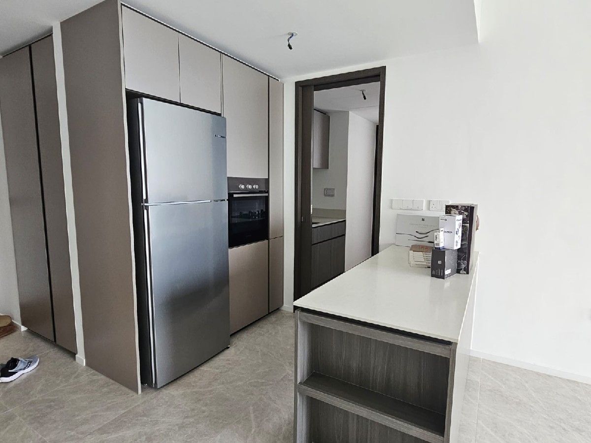 Piccadilly Grand Condominium For Rent, $7,000, 3 Bed 3 Bath 1,098 sqft $6.38 psf