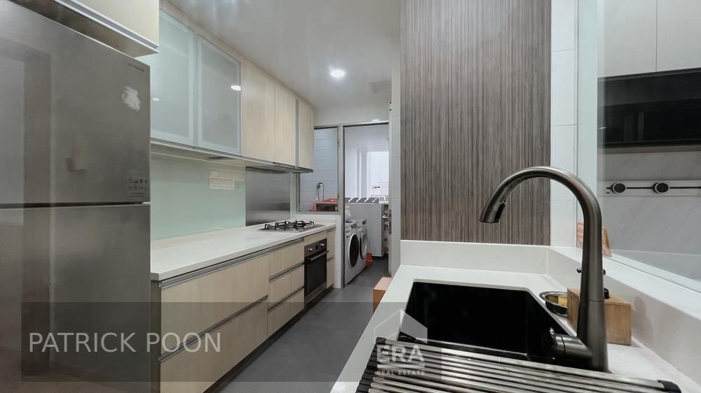 Unit Available Immediately High Floor Renovated