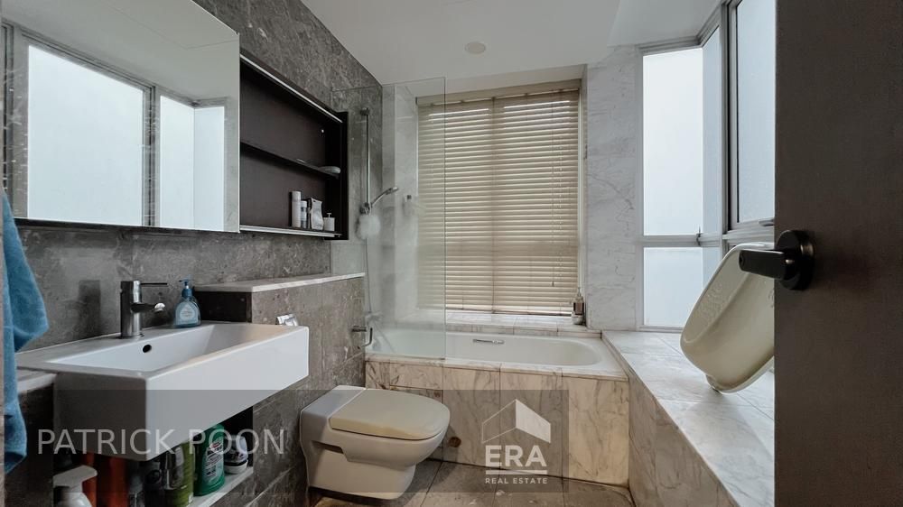 Unit Available Immediately High Floor Renovated