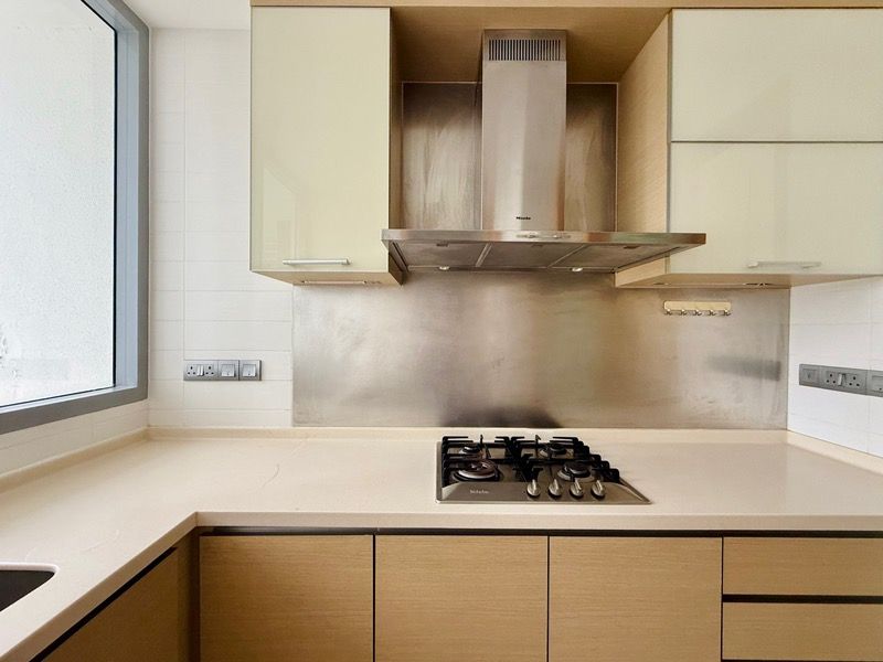 Paterson Suites Condominium For Rent, $11,500, 3 Bed 3 Bath 1,679 sqft $6.85 psf