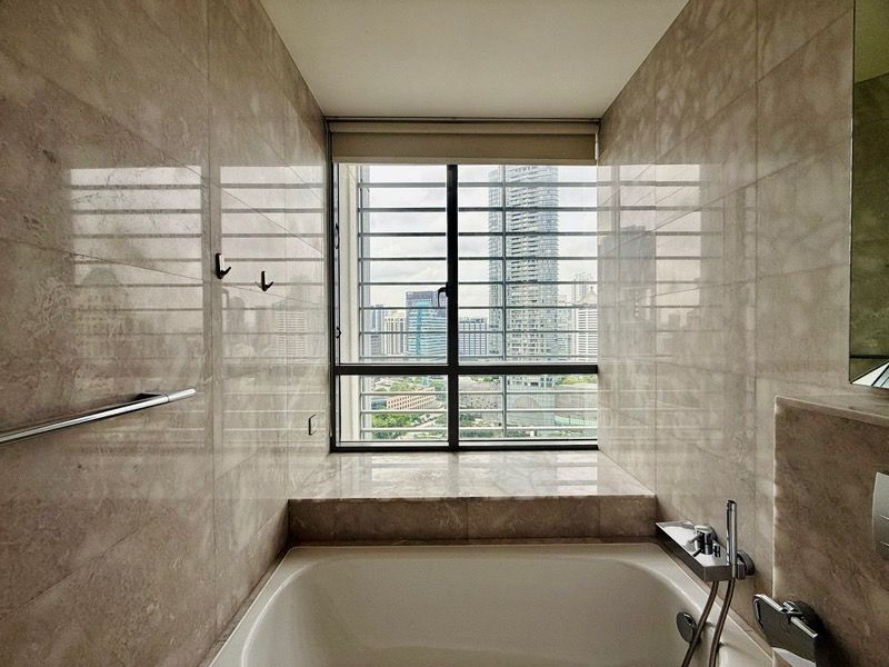 Paterson Suites Condominium For Rent, $11,500, 3 Bed 3 Bath 1,679 sqft $6.85 psf