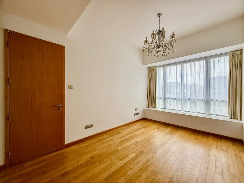 Paterson Suites Condominium For Rent, $11,500, 3 Bed 3 Bath 1,679 sqft $6.85 psf