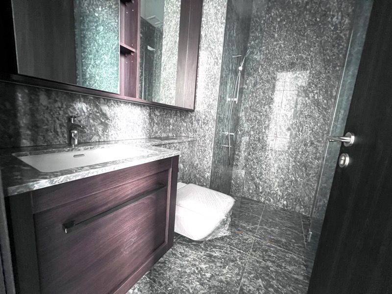 Sky Everton Condominium For Rent, $5,300, 2 Bed 2 Bath 657 sqft $8.07 psf