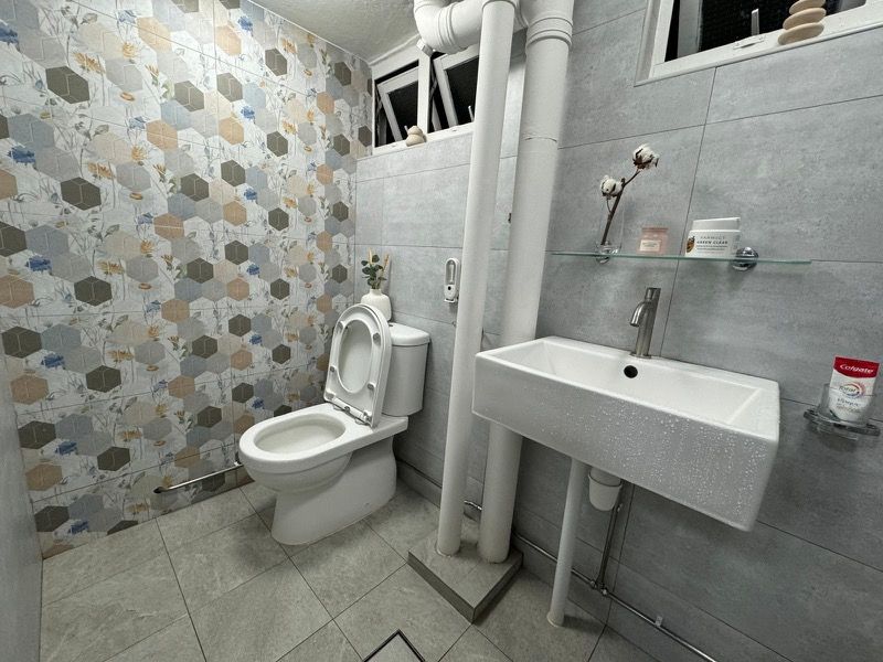 44 Telok Blangah Drive HDB Apartment Room Rental, $1,300, 1 Bed 1 Bath 150 sqft $8.67 psf