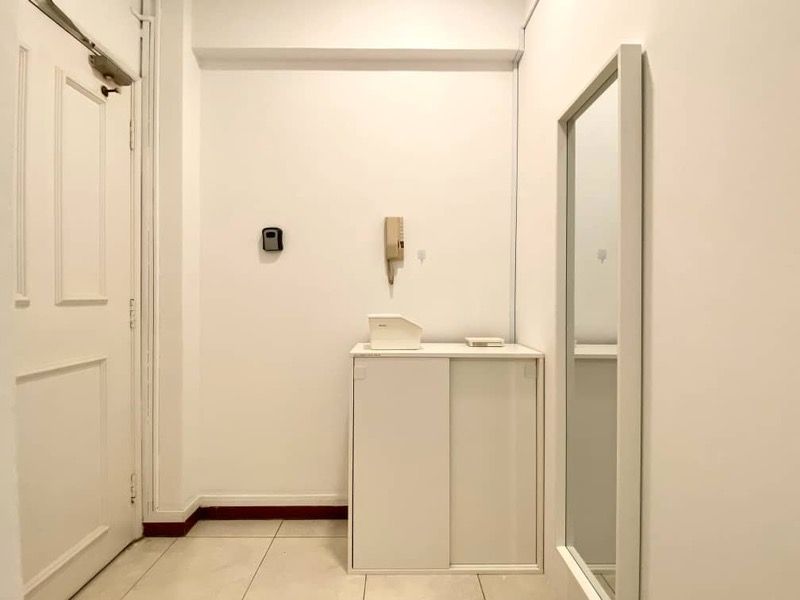 Elias Green Condominium Room Rental, $1,699, 1 Bed 1 Bath 300 sqft $5.66 psf