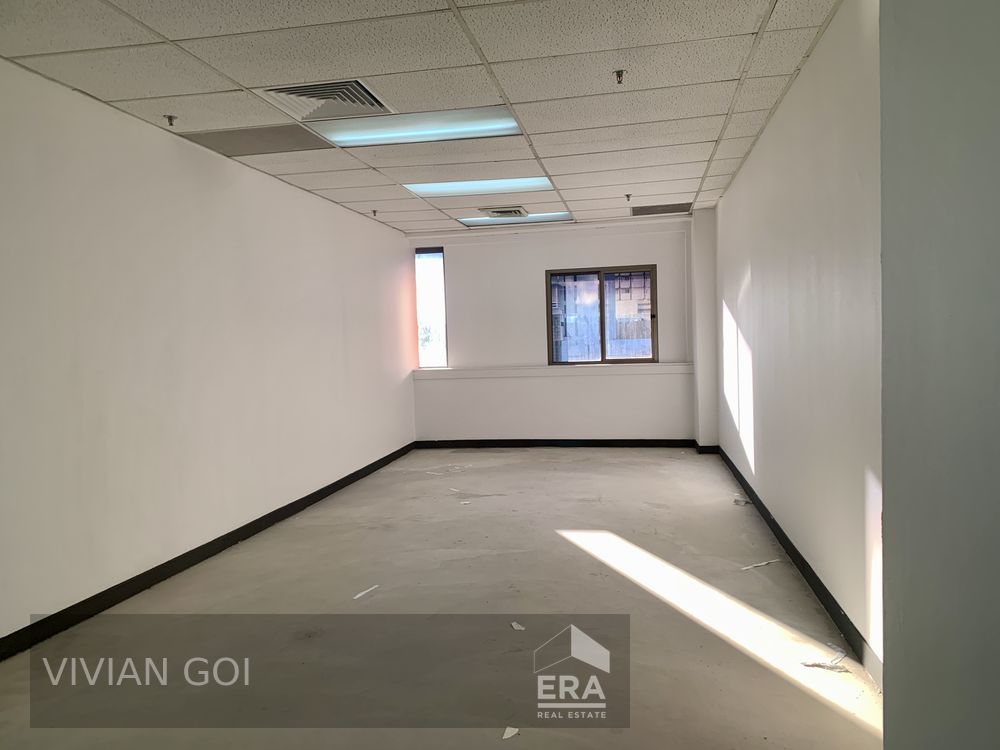 Shop Space at International Building Suit Beauty Trade