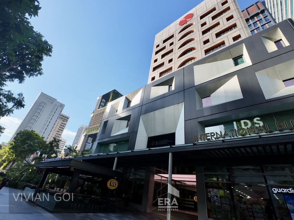 Shop Space at International Building Suit Beauty Trade