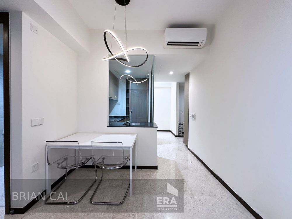 Modern Full Furnished, Prime Location! Immediate Availability!