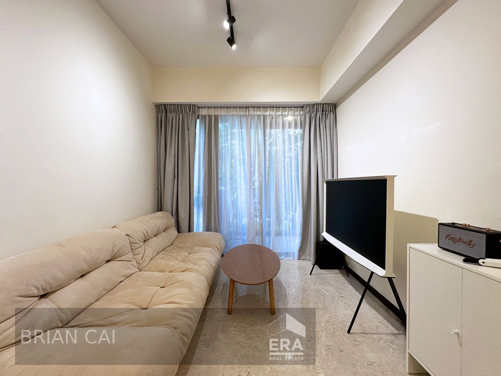 Modern Full Furnished, Prime Location! Immediate Availability!