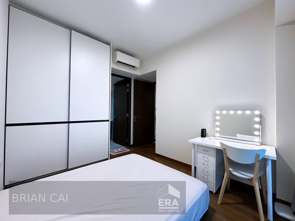 Modern Full Furnished, Prime Location! Immediate Availability!