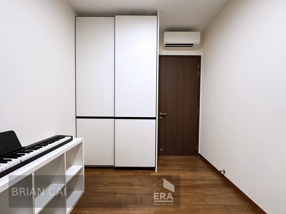 Modern Full Furnished, Prime Location! Immediate Availability!