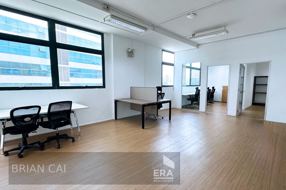 Bright,well Maintain Flexible Space! Ideal for Office, Studio Etc!