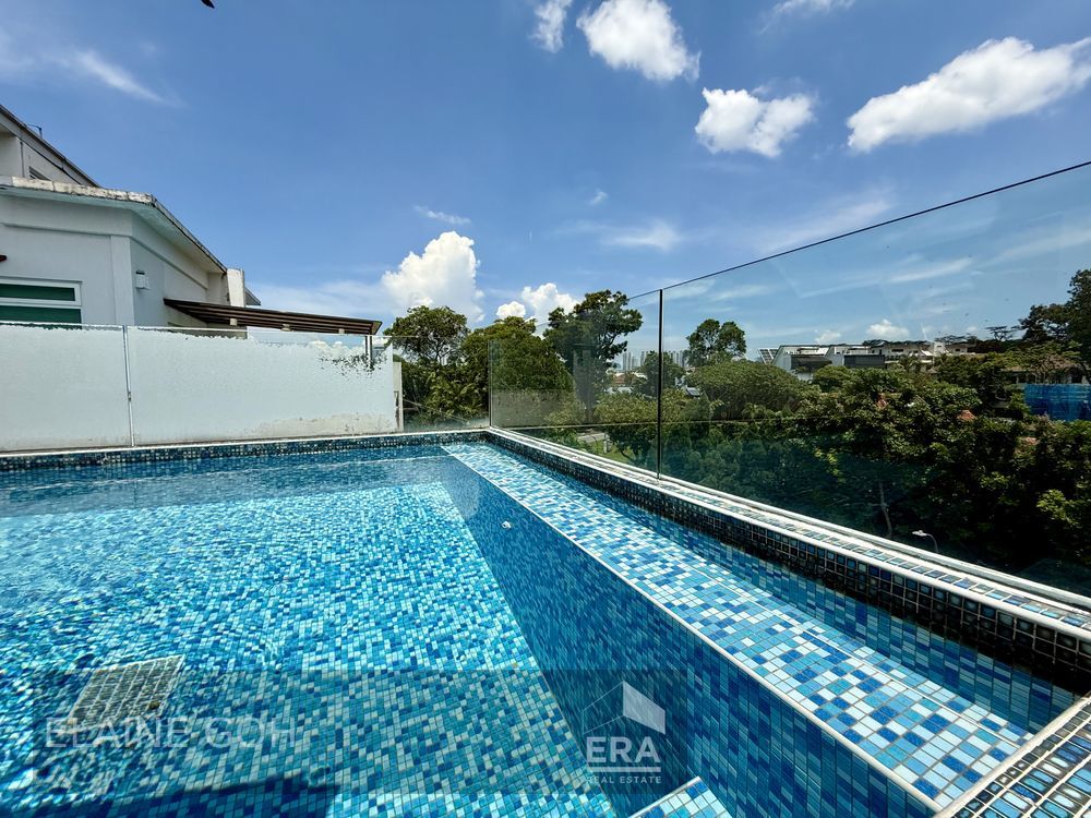 3.5 Storey Semi-d Freehold 4 Rooms Pte Lift & Pool 1 Km Henry Park Pri