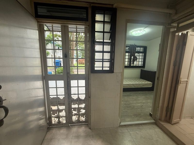 13 Lorong 7 Toa Payoh HDB Apartment For Rent, $2,800, 2 Bed 1 Bath 742 sqft $3.77 psf