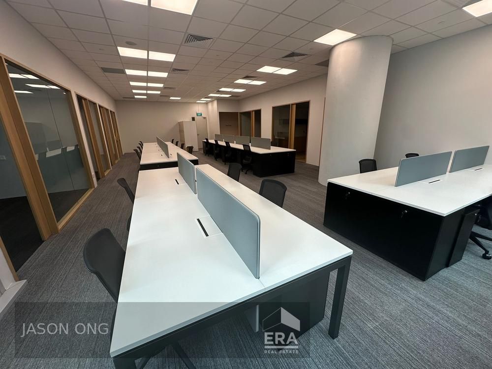 Fully Fitted Office With Brand New Furniture